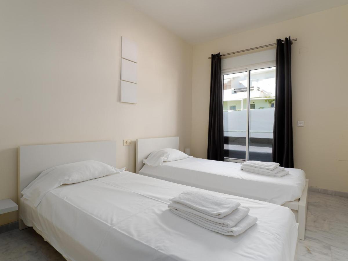 2051-New 3 Bedrooms On Golf Estepona Esterno foto